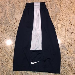Nike Elite Basketball Shorts (navy)